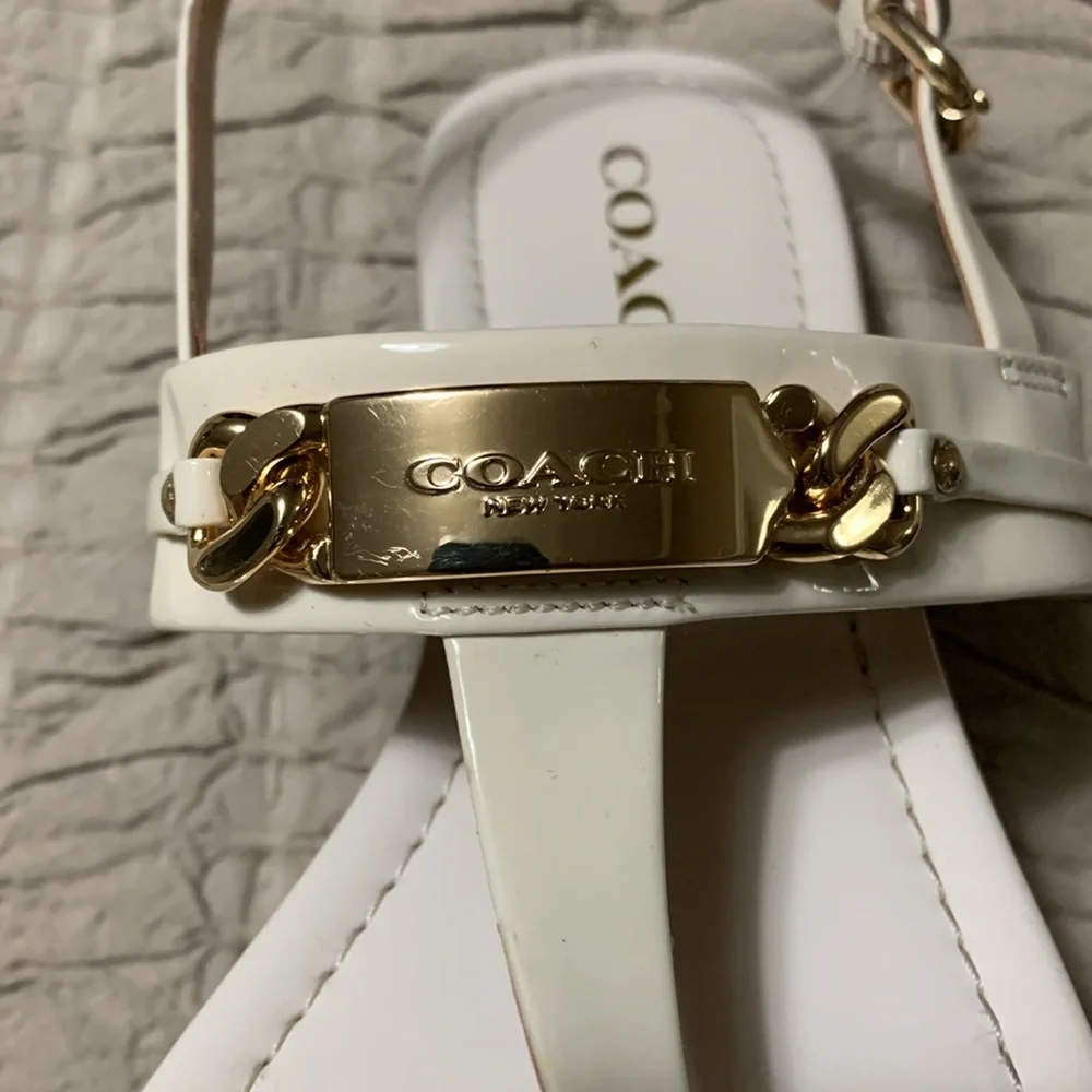 Coach Caterine Women Open Toe Patent Leather Thong Sandal Beige Size 7B - Picture 7 of 13